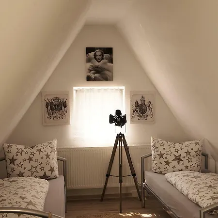 Apartment Ferienheim Kuckuckswinkel - Familiensuite Marlene Schöna